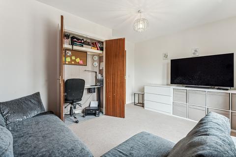 2 bedroom flat for sale, Johnstone Court, Church Street, Crieff, Perthshire, PH7 3BA