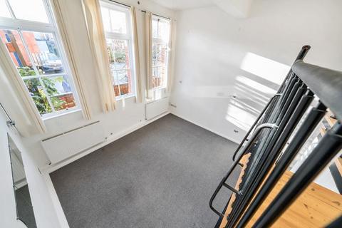 1 bedroom maisonette to rent, Euclid Street,  Swindon,  SN1