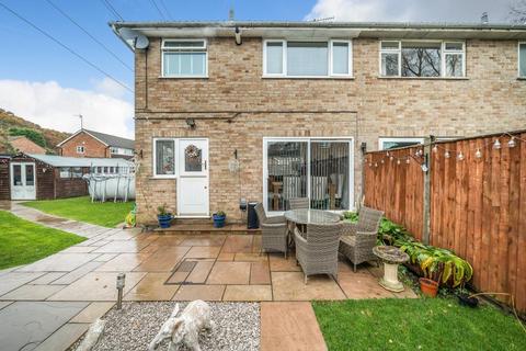 3 bedroom semi-detached house for sale, Woodley,  Convenient for schools and Southlake,  RG5