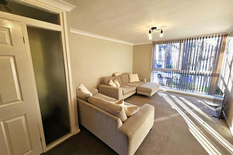 2 bedroom flat to rent, Packington Court, Blackberry Lane, Four Oaks, Sutton Coldfield, West Midlands, B74