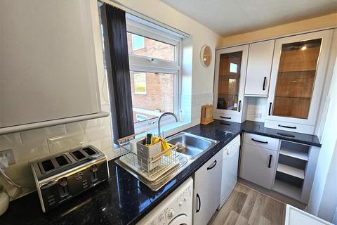 2 bedroom flat to rent, Packington Court, Blackberry Lane, Four Oaks, Sutton Coldfield, West Midlands, B74