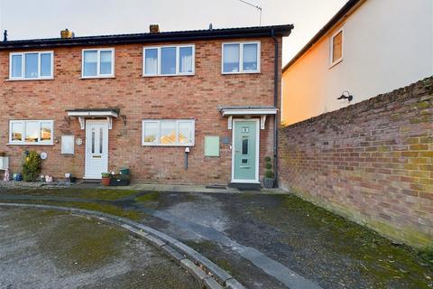 3 bedroom end of terrace house for sale, Bailiwick Court, Norwich NR16