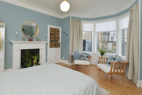 8 Ryehill Grove, Edinburgh, EH6 8ET