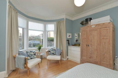 8 Ryehill Grove, Edinburgh, EH6 8ET