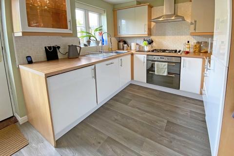 40 Fleming Way, Exeter, EX2 4TP