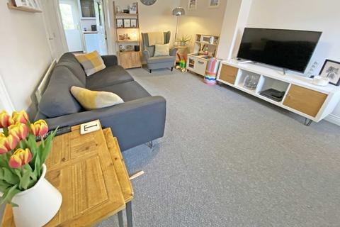 40 Fleming Way, Exeter, EX2 4TP