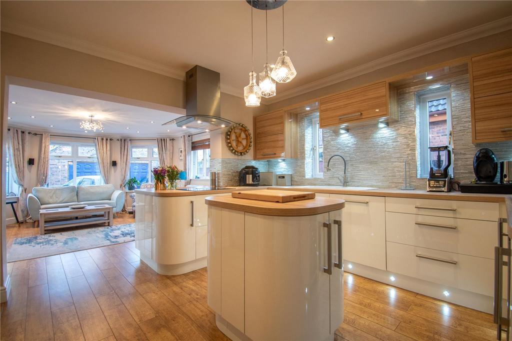 Lyng Place, Cadney Road, Brigg, North Lincs, DN20 4 bed detached house