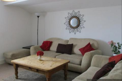 4 bedroom flat to rent, Lyon Street, Southampton