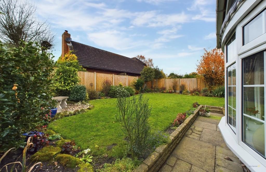 Dark Lane, Alrewas 4 bed detached house for sale £525,000