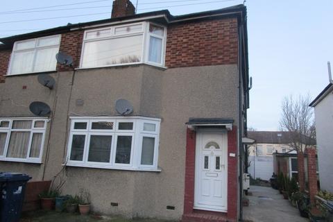 2 bedroom maisonette for sale, Balfour Road, Middlesex UB2