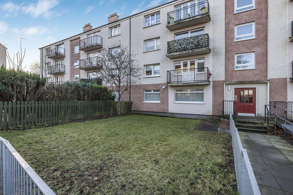 Kerrycroy Street, Toryglen, Glasgow CLOSING DATE Fri 22nd Dec !!! 2
