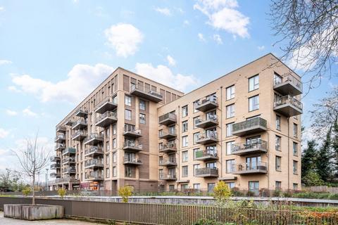 2 bedroom flat for sale, Adenmore Road, Catford, London, SE6