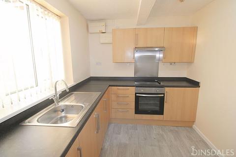 3 bedroom apartment to rent, Regency Court, Whetley Lane, Bradford, BD8 9ET