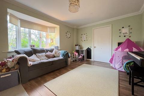 4 Badgers Brook Close, Ystradowen, Cowbridge, CF71 7TY