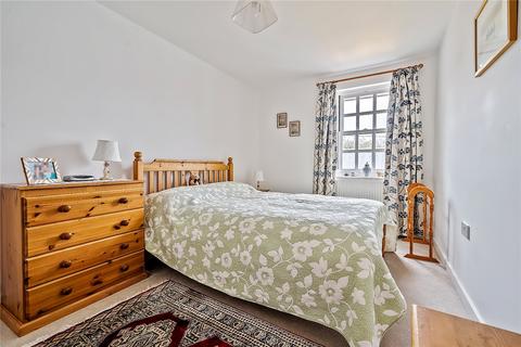 1 Saunders Mews, Winkleigh, EX19 8UB