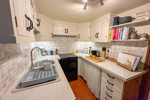Bumble Bee Cottage Barkwith Road, South Willingham, Market Rasen, LN8 6NN