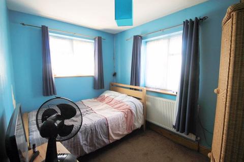 2 bedroom detached house for sale, Lady Margaret Road, Southall UB1