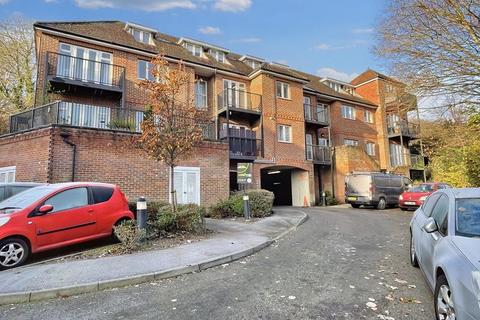 2 bedroom apartment for sale, St. Marks Close, High Wycombe HP13