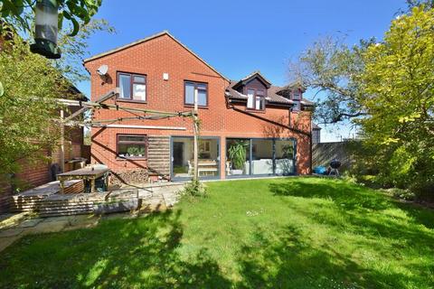 20 Fanshawe Road, Thame, OX9 3LF