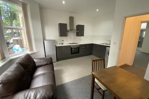 1 bedroom flat to rent - Llanbleddian Gardens, Cathays,
