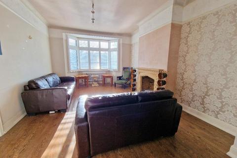 4 bedroom detached house for sale, Bournes Green Chase, Shoeburyness, Essex, SS3 8UA