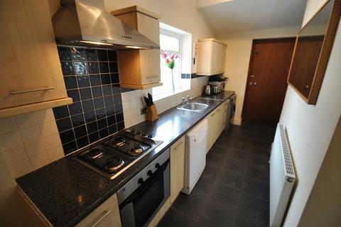 5 bedroom terraced house to rent, Brailsford Road, Fallowfield, Manchester, M14 6QA