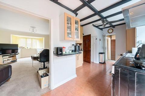 40 Orchard Road, South Croydon, CR2 9LU