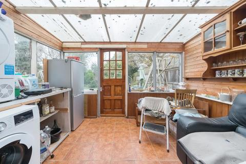 40 Orchard Road, South Croydon, CR2 9LU