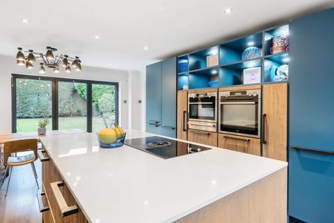 54 Maywater Close, South Croydon, CR2 0RS