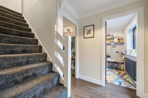 54 Maywater Close, South Croydon, CR2 0RS