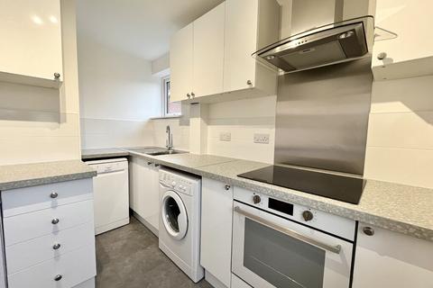 2 bedroom maisonette to rent, Wilton Crescent, Hertford SG13