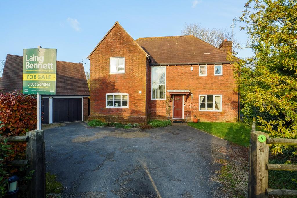 The Orchids, Etchinghill, Folkestone, CT18 4 bed detached house for