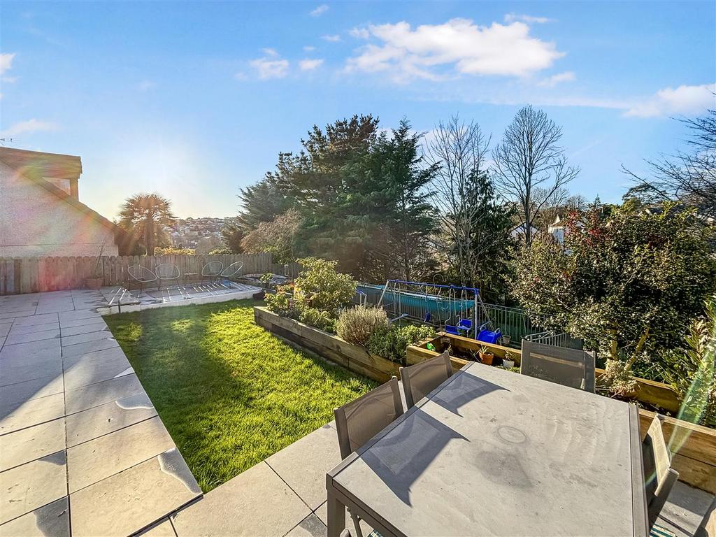 Penryn 4 bed detached house for sale £475,000