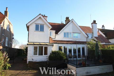 3 bedroom semi-detached house for sale, St. Andrews Drive, Skegness