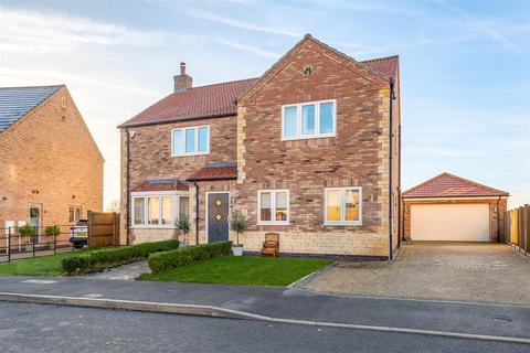 4 bedroom detached house for sale, Saint Germains Way, Scothern, Lincoln