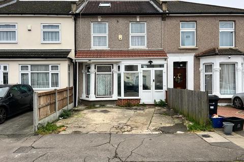 4 bedroom house for sale, Chester Road, Ilford