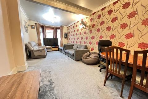 4 bedroom house for sale, Chester Road, Ilford