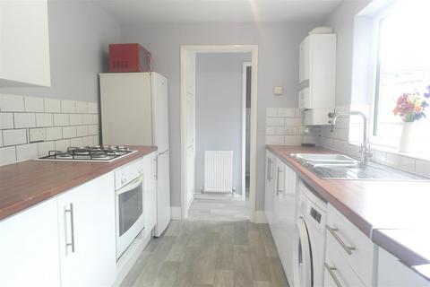 2 bedroom terraced house to rent - Chesnut Avenue