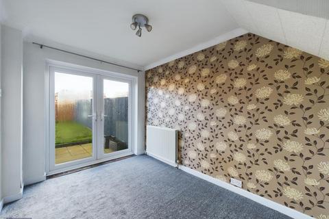 3 bedroom semi-detached house to rent - Jendale, Hull