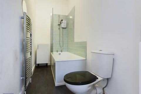 3 bedroom terraced house to rent - Regina Crescent, Victoria Avenue, HULL