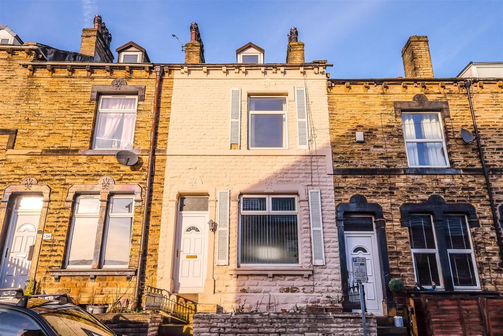 Martin Street, Brighouse 3 bed terraced house for sale £140,000