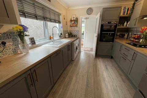 15 Ashburnham Road, Pembrey, Burry Port, SA16 0TP
