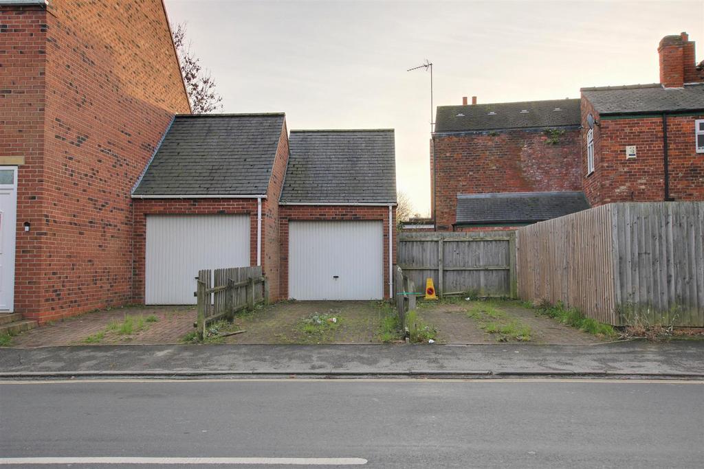 Mill Lane, Beverley Garage - £32,000