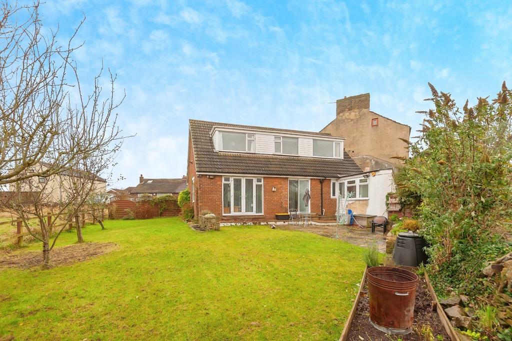 Roker Lane, Pudsey 3 bed detached bungalow for sale £395,000