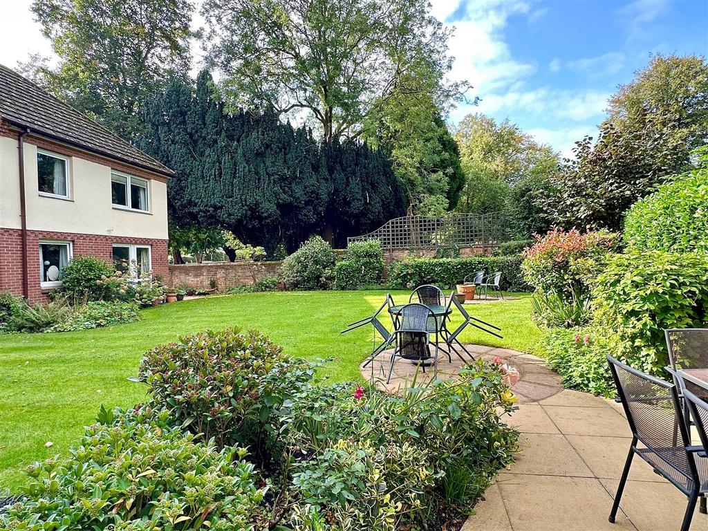 Communal gardens