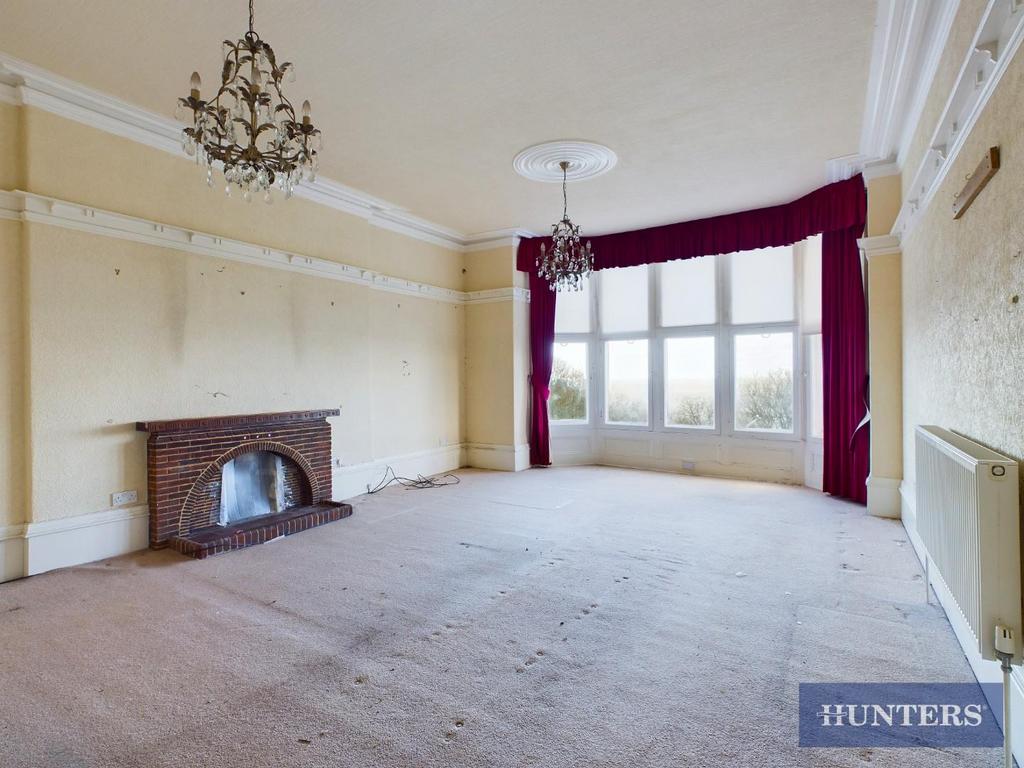 CAM01994 G0-PR0275-STILL001.jpg