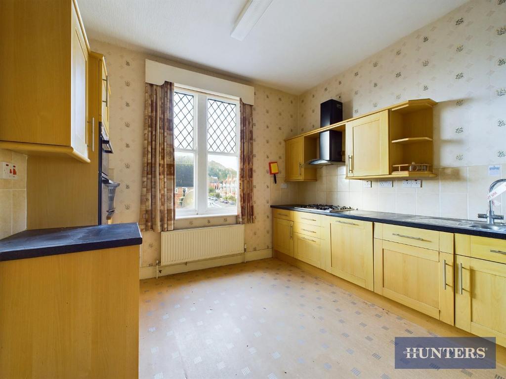 CAM01994 G0-PR0275-STILL024.jpg