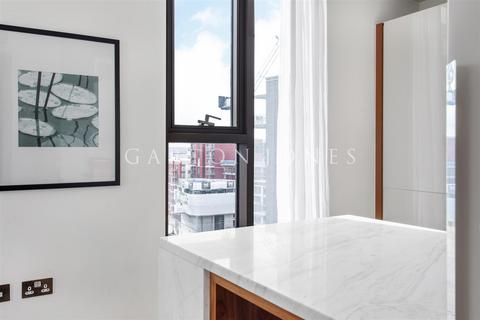 2 bedroom flat for sale, Ambassador Building, Embassy Gardens, 8 New Union Square, Nine Elms, London, SW11