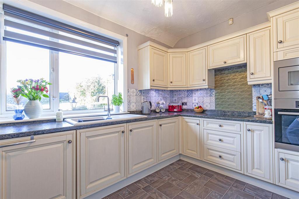 Kitchen-1.jpg