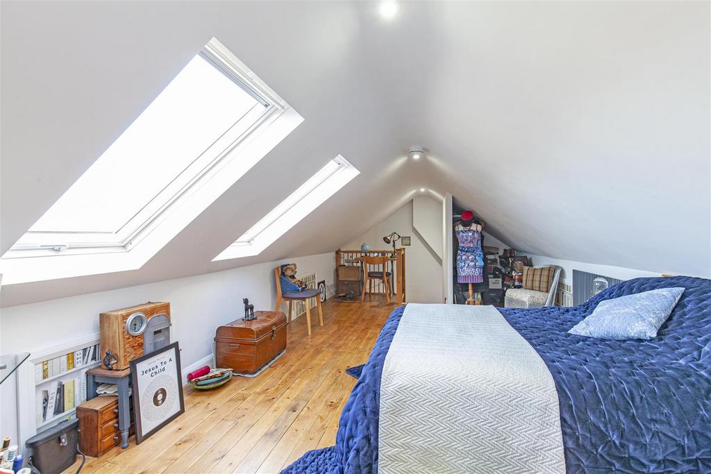Bedroom 2-3.jpg